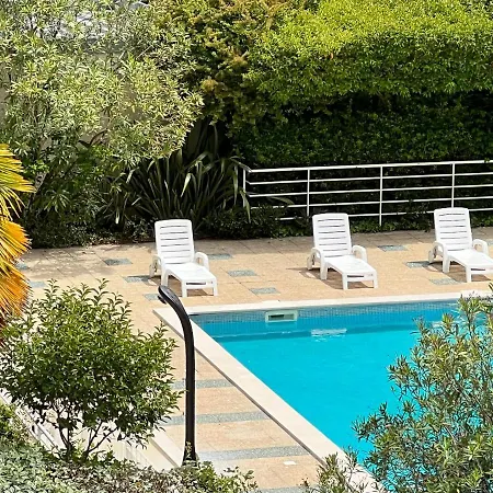 公寓 Avec Piscine Et Parking Clos Proche Du Chu Pellegrin Du Krakatoa Sur La Ligne De Tram A Aeroport Centre Et De La Ligne Rer 42 Sncf Arlac Gare Saint Jean En 8mn *